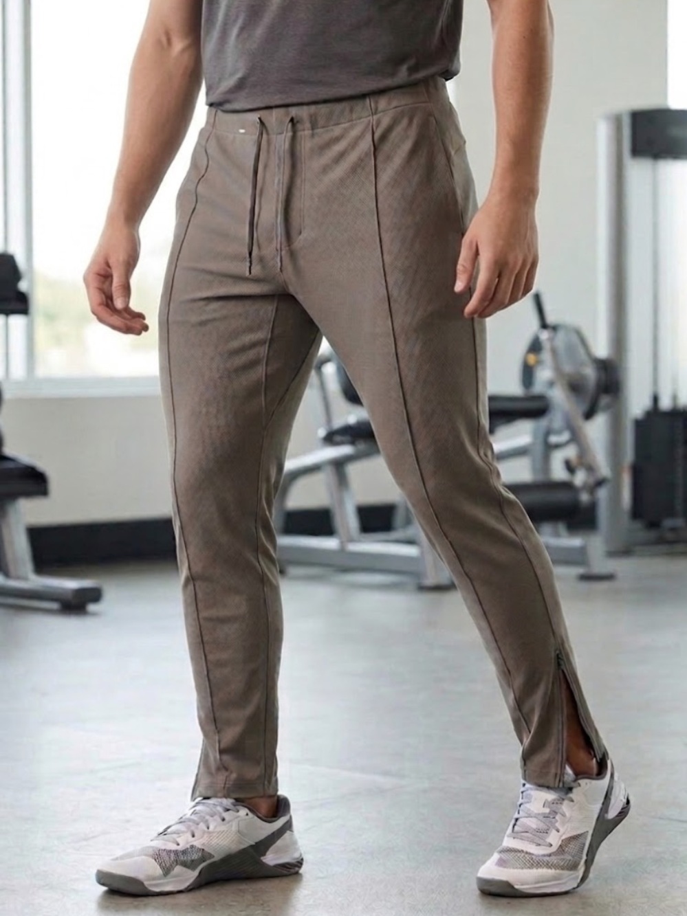 Lululemon Athletica | Men’s Knit Training Pant in Olive Green 32-34”